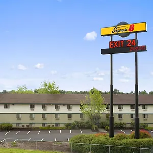 Hotel Super 8 By Wyndham Airport